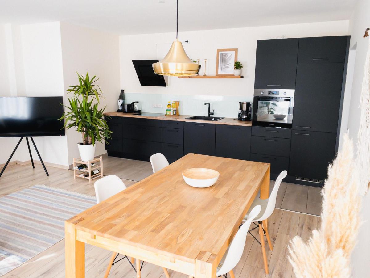Exklusiv 72qm FeWo im Herzen Detmolds, Terrasse und kostenloser Parkplatz Exterior foto